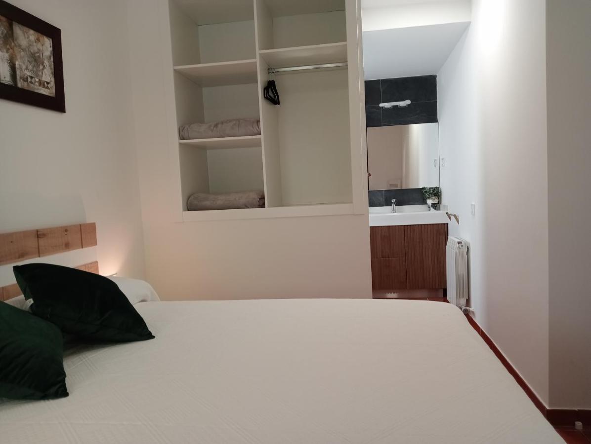 Apartamentos La Piedra En Pleno Centro Historico Con Dos Dormitorios Y Dos Banos Nájera Eksteriør billede