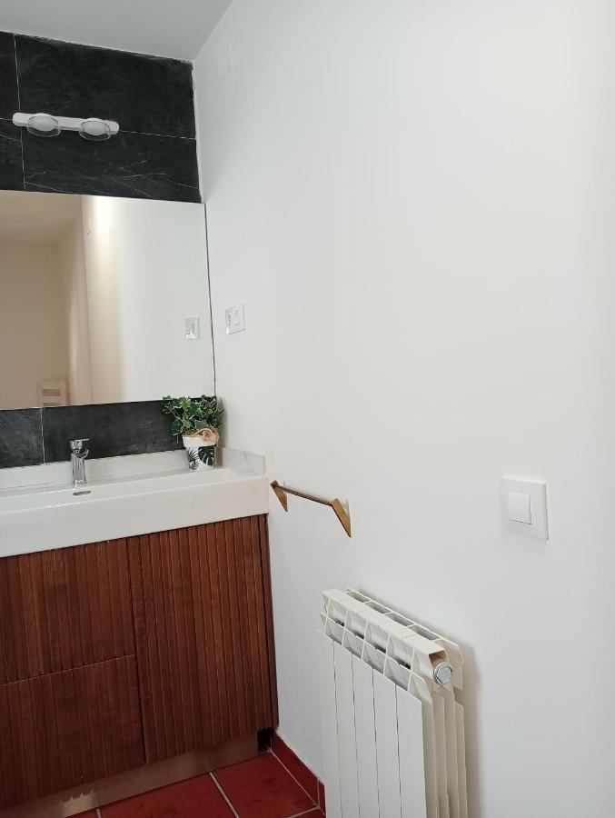 Apartamentos La Piedra En Pleno Centro Historico Con Dos Dormitorios Y Dos Banos Nájera Eksteriør billede