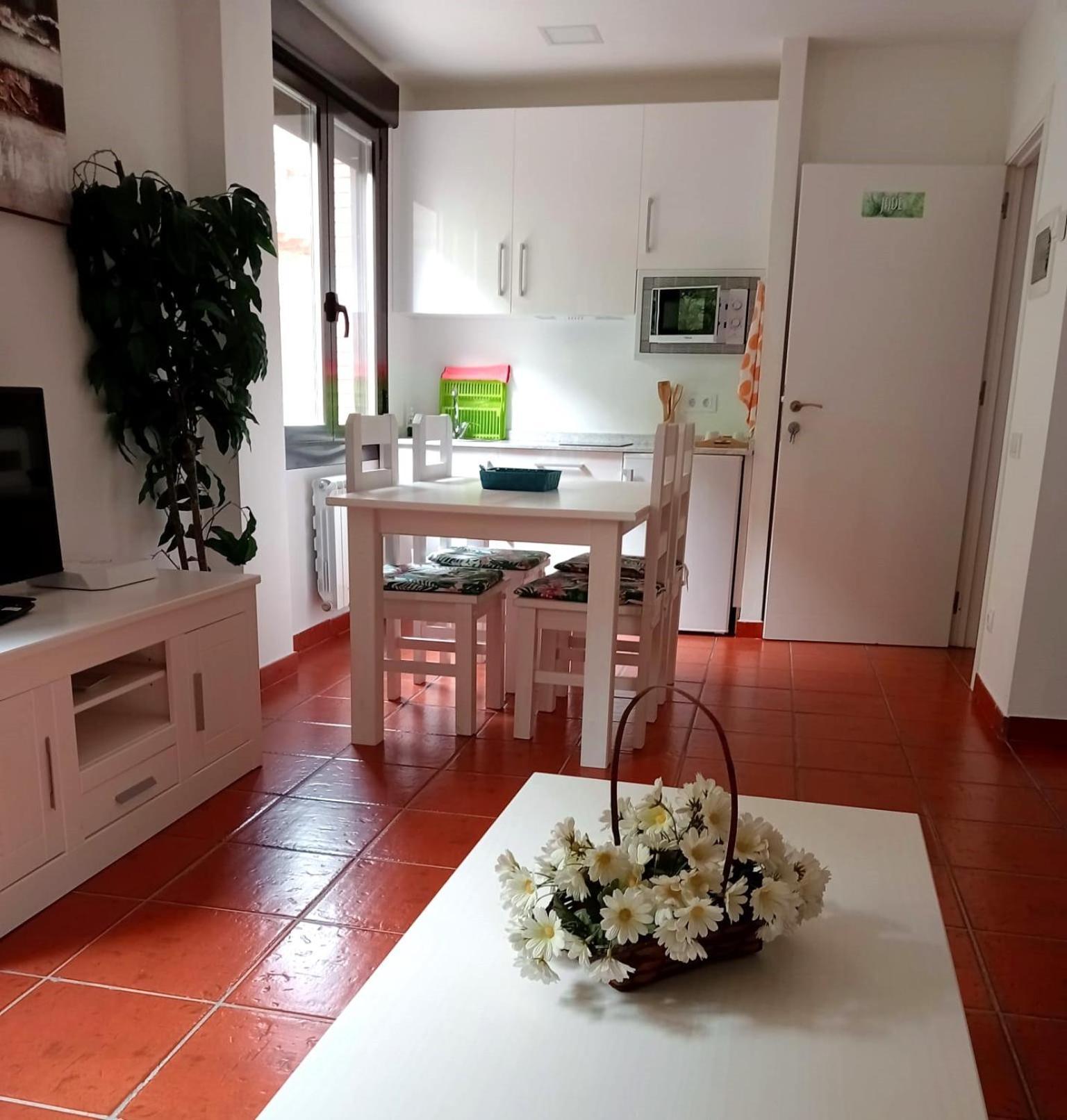 Apartamentos La Piedra En Pleno Centro Historico Con Dos Dormitorios Y Dos Banos Nájera Eksteriør billede
